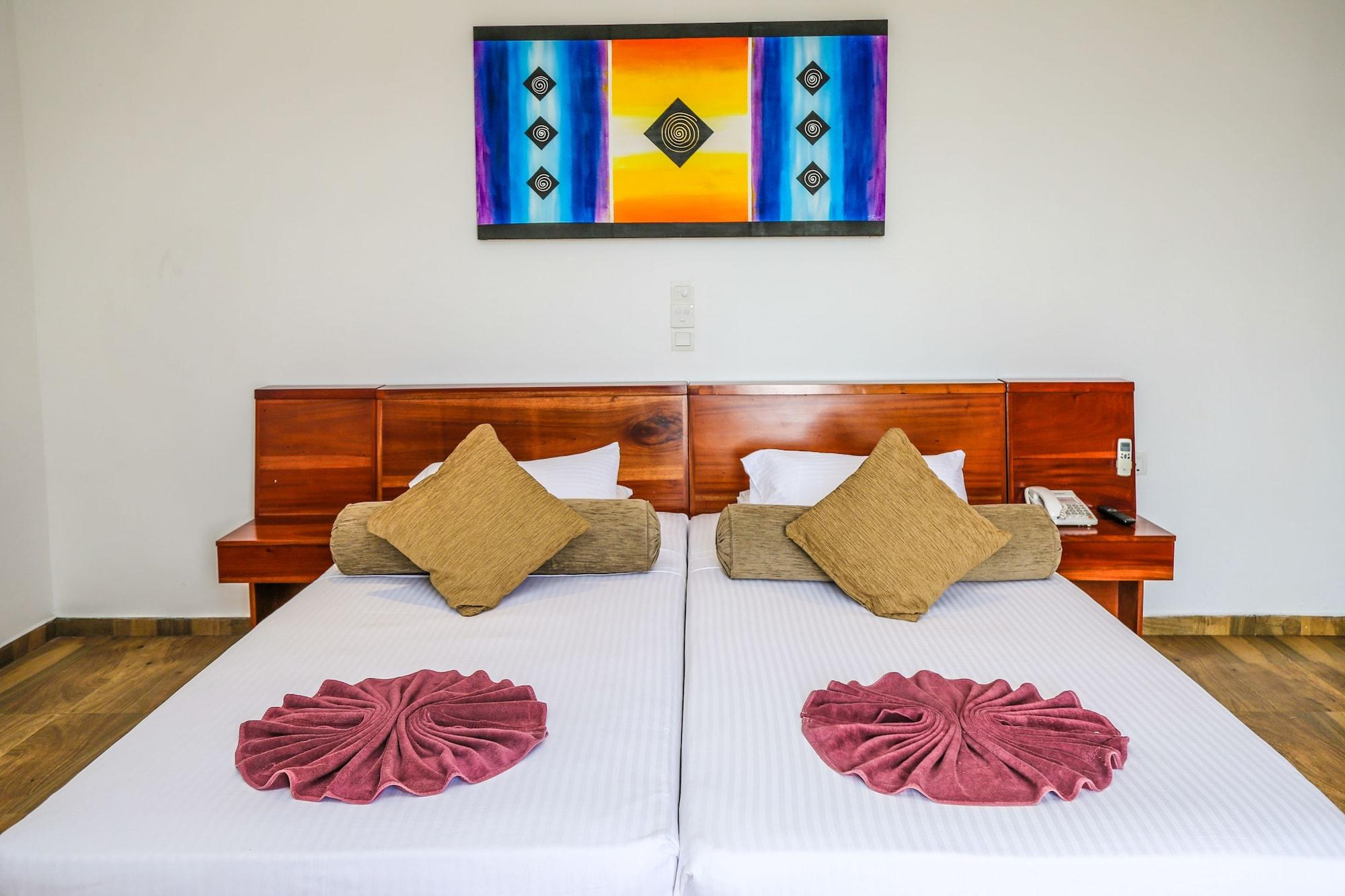 Oak Ray Regency Hotel Kandy Kültér fotó