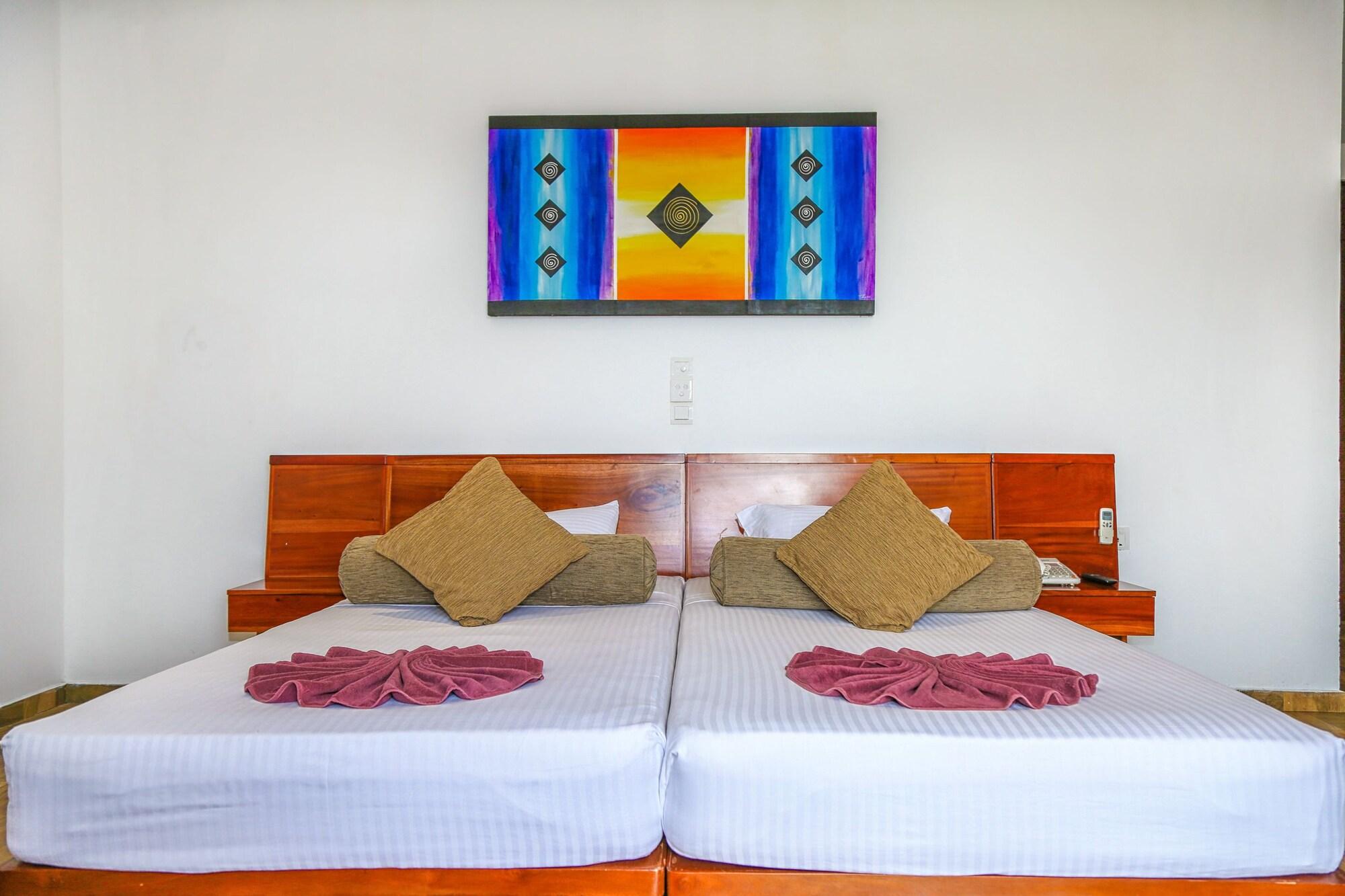 Oak Ray Regency Hotel Kandy Kültér fotó